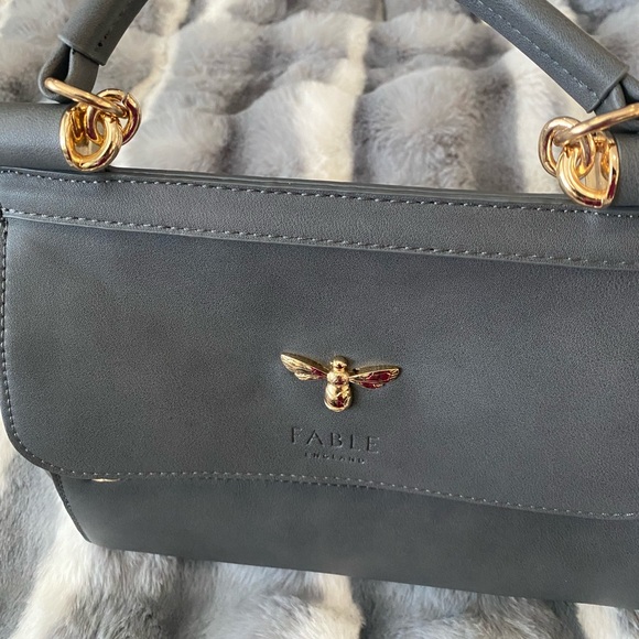 Fable England Vegan Leather Purse—great condition. - Picture 5 of 7